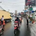 Urai Kemacetan dan Kurangi Laka Lantas Personil Polsek Ciampea Melakukan Pengaturan Lalu Lintas