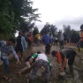 Miris Jalan Rusak parah di kampung Randiah Desa Pasirmunjul Sukatani Kabupaten Purwakarta Perlu Perhatian Pihak Pemerintah