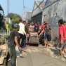 Babinsa Pakansari, Koramil 2101/Cibinong, Serka Masdi bersama Warga Laksanakan Kegiatan Kerja bakti