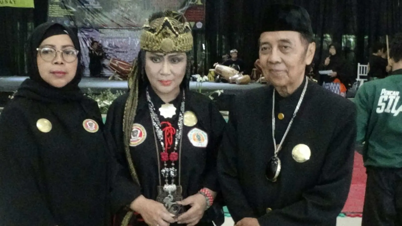 Milad Perguruan Pencak Silat Padjajaran Nasional ke 91 Bertepatan Hari Ibu, Ully Sigar Rusady Dapat Hadiah