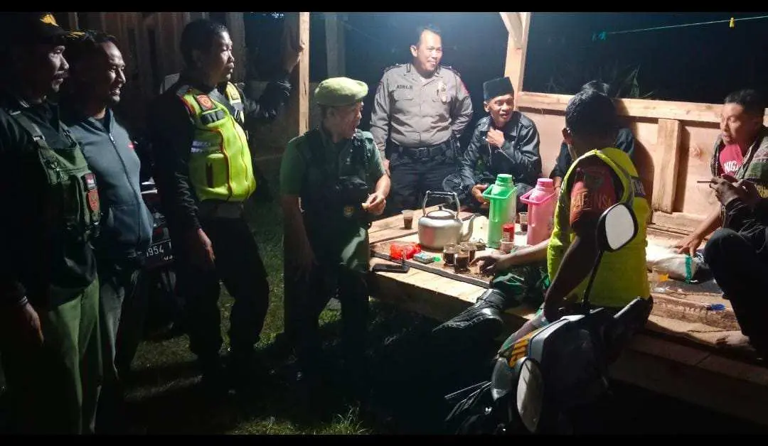 Sinergitas TNI Polri Bersama Perangkat Kecamatan Dan Desa Wilayah Hukum Polsek Cijeruk Giat Cooling Sistem Patroli Monitoring