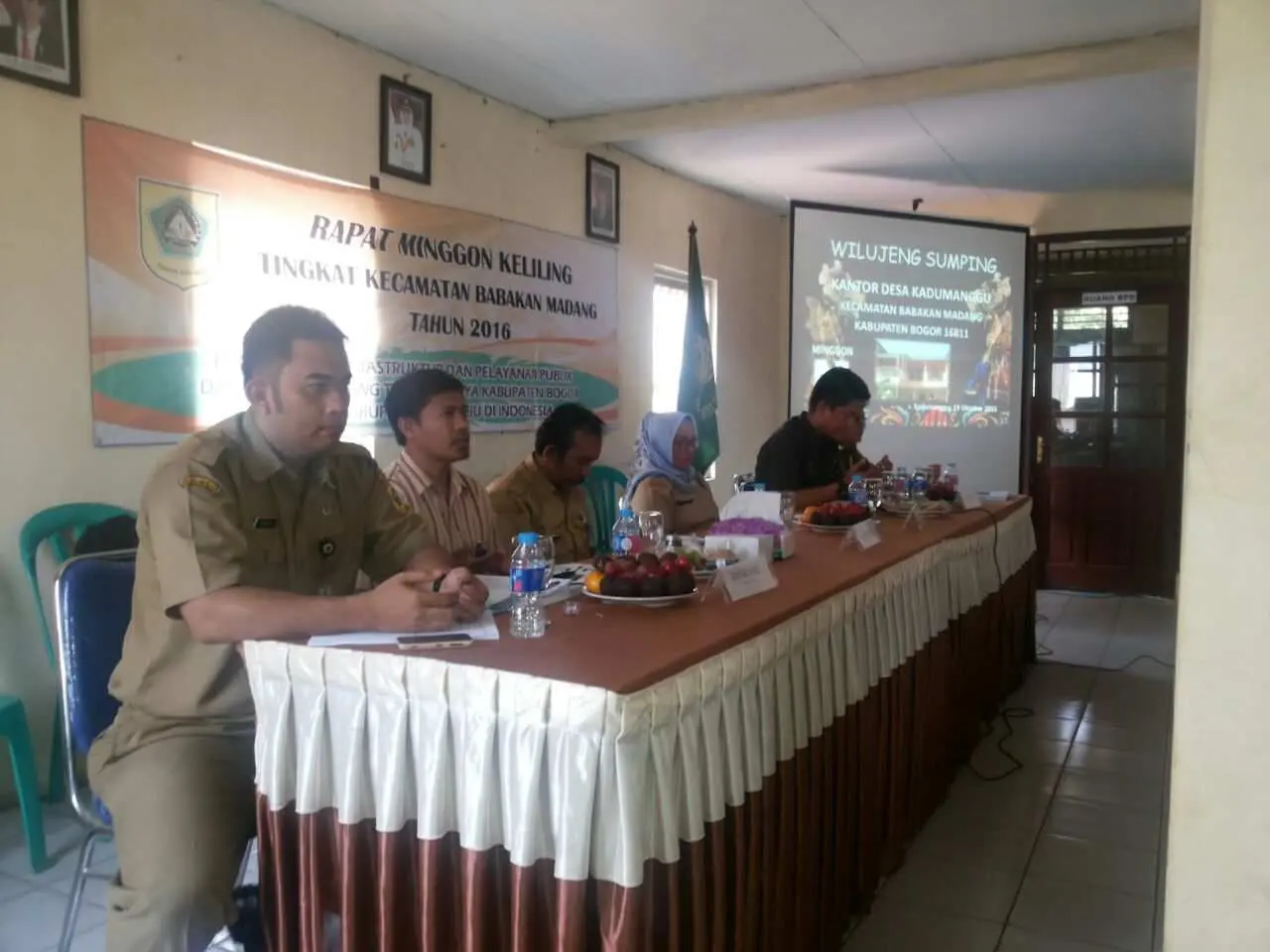 Wadah Aspirasi Warga, Kadumanggu Adakan Acara Rapat Minggon