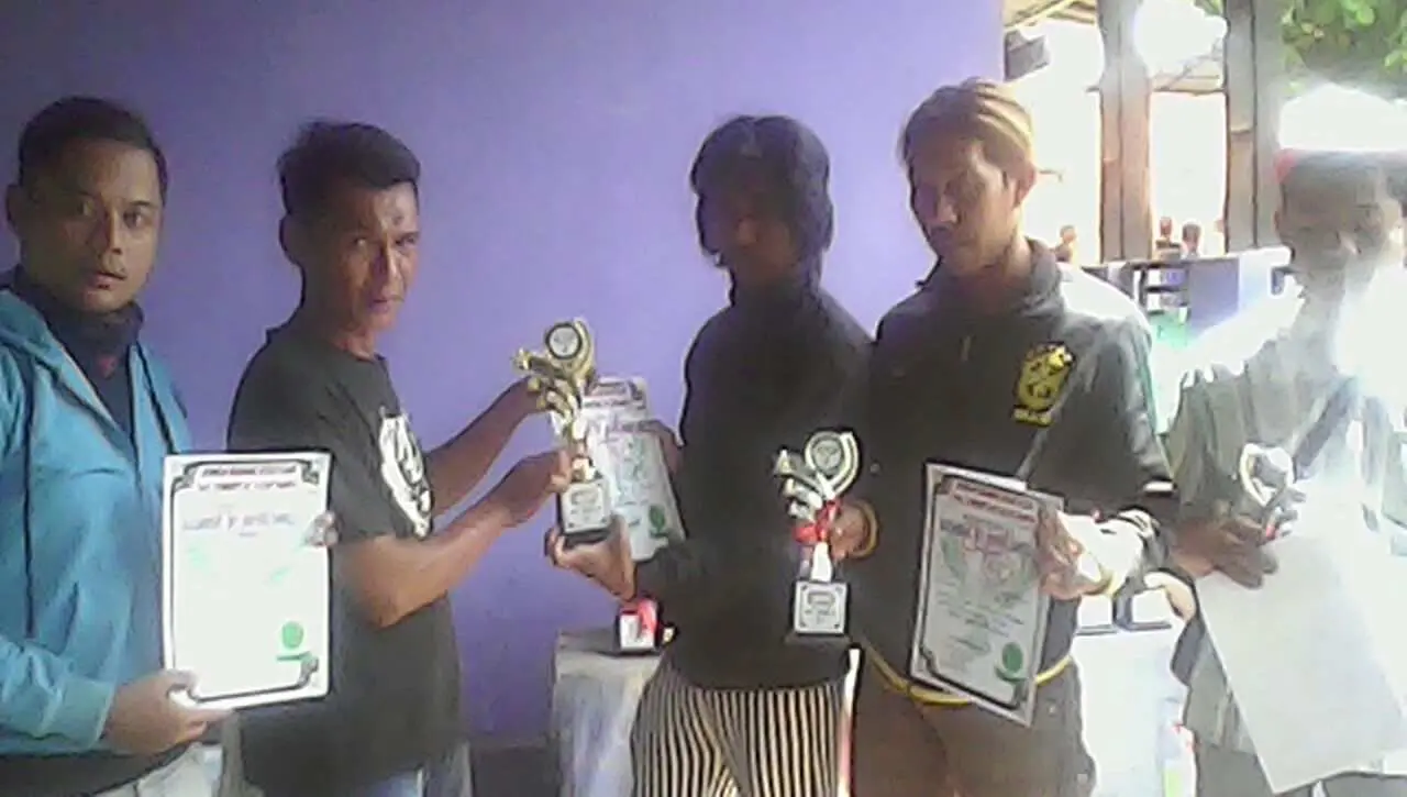 Hobi Burung Jadi Ajang Silaturahmi