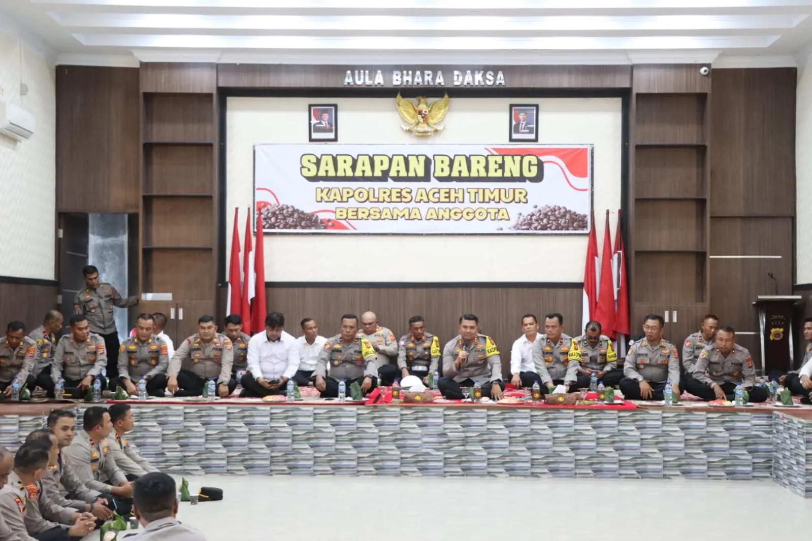 Perkuat Soliditas, Usai Apel Pagi Kapolres Aceh Timur Sarapan Bersama Anggota