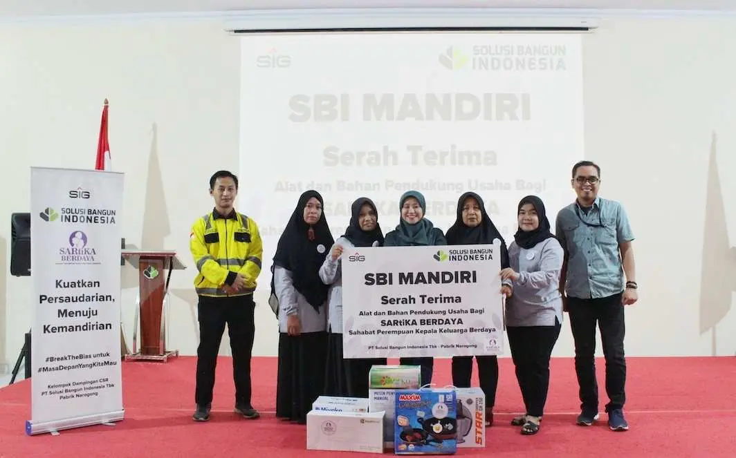 SBI Narogong Dorong Kemandirian Perempuan Kepala Keluarga Lewat Dukungan UMKM