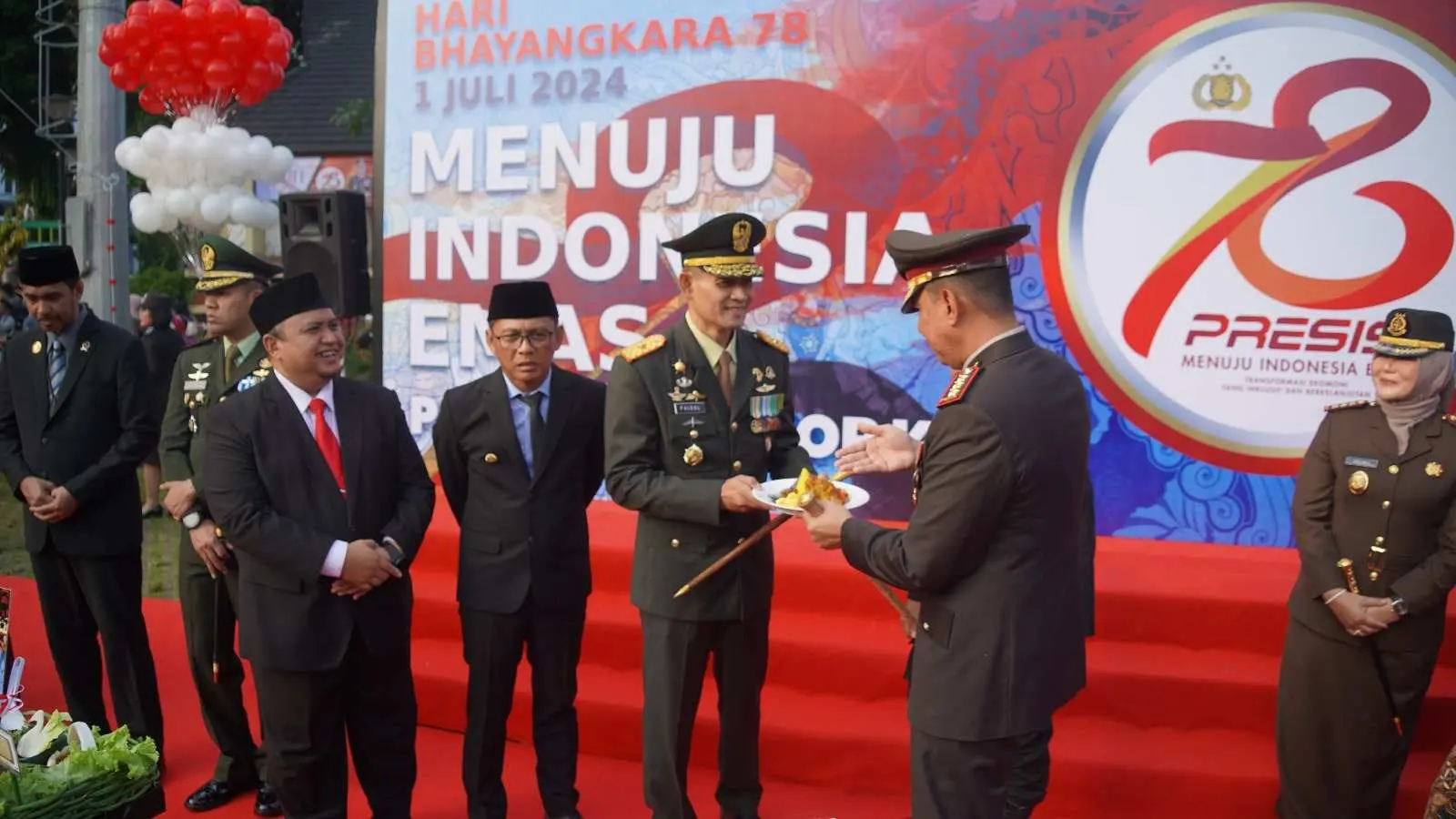 Danrem 061/Sk Hadiri Upacara dan Syukuran HUT Bhayangkara ke 78 yang Digelar oleh Polresta Bogor